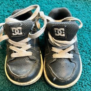 Dc shoes